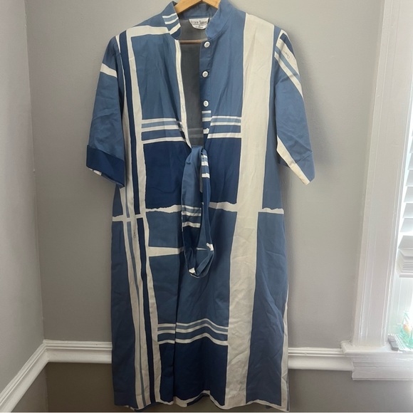 Vintage Lester Square for The Tog Shop blue white panel shirt dress pockets - Picture 4 of 16